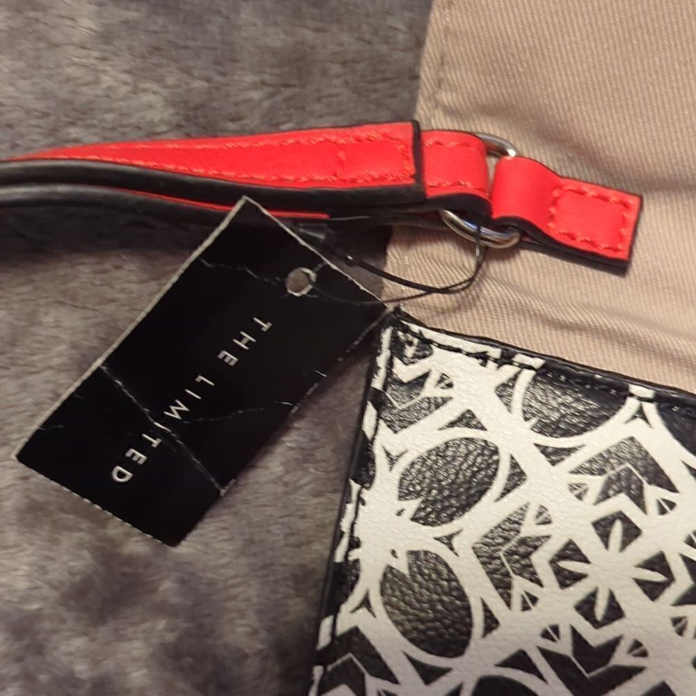 NEW The Limited Black White‎ and Red Clutch Wallet - Picture 8 of 9